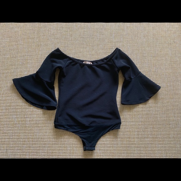 ecru Tops - (3 for $30) Ecru Lab bodysuit Shirt stop Blouse